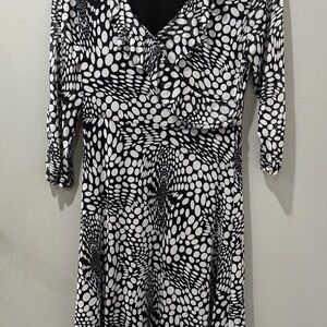 Robert Louis Monochrome V-Neck Dress